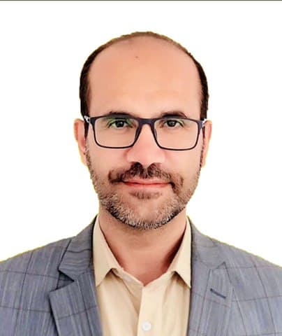 طاهر مصطفی